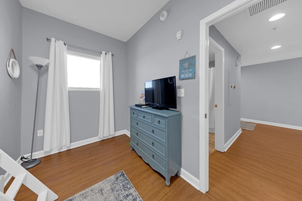 Condo, Multiple Beds (Sterling Reef 706) | Interior