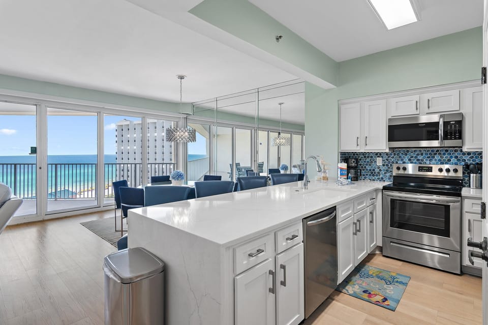 Condo, 1 King Bed with Sofa bed (Tides at Tops'l 907) | Private kitchen | Oven, toaster