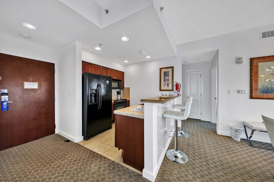Condo, 1 King Bed (Luau I 7103) | Private kitchen | Oven, toaster