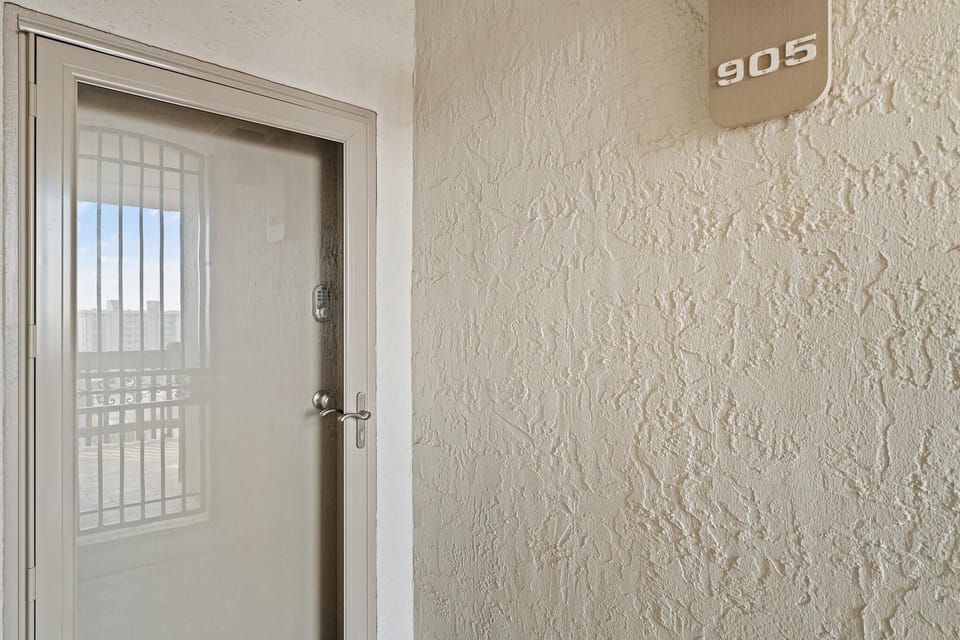 Condo, Multiple Beds (Shipwatch Riverside E905) | Interior