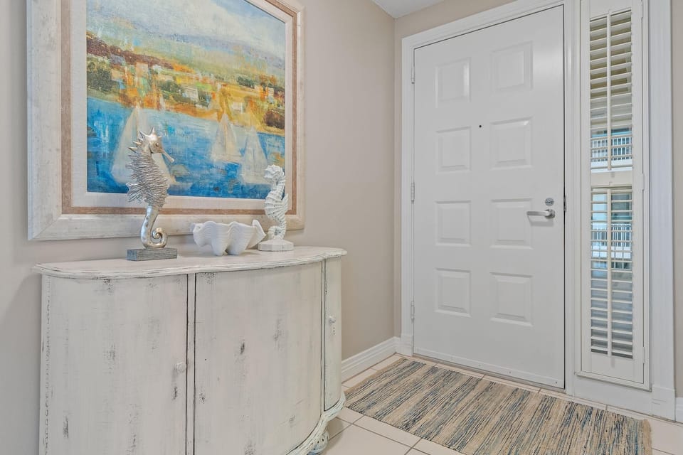 Condo, Multiple Beds (Beach Colony Tower 4D) | Interior