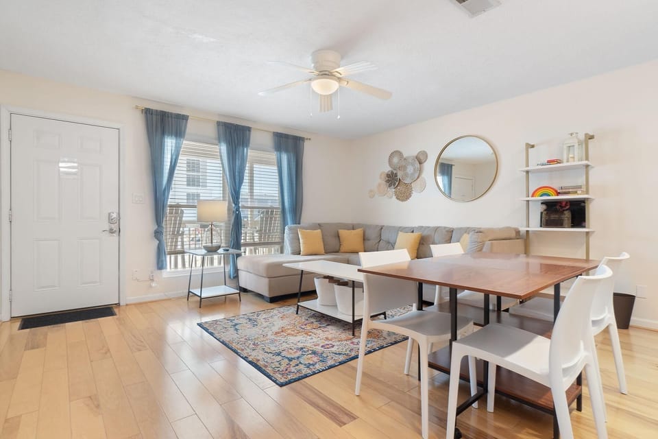 Condo, Multiple Beds (The Lookout) | Dining