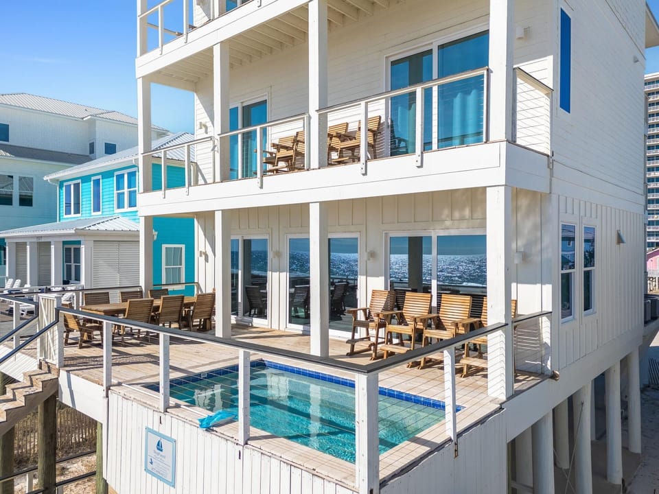 House, Multiple Beds (ShipFaced Beach House) | Outdoor dining