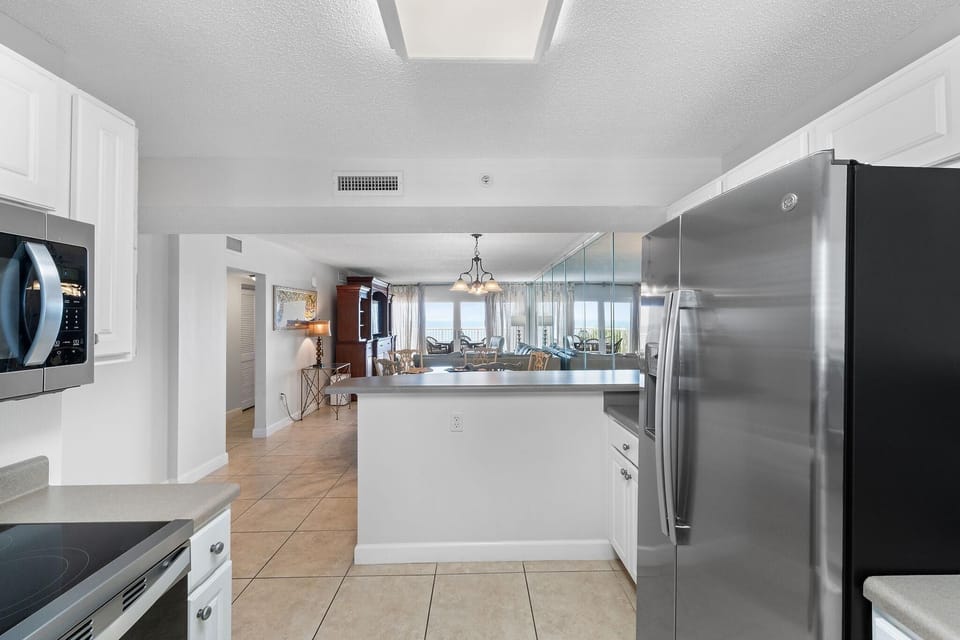 Condo, Multiple Beds (Sandy Key 337) | Private kitchen | Paper towels