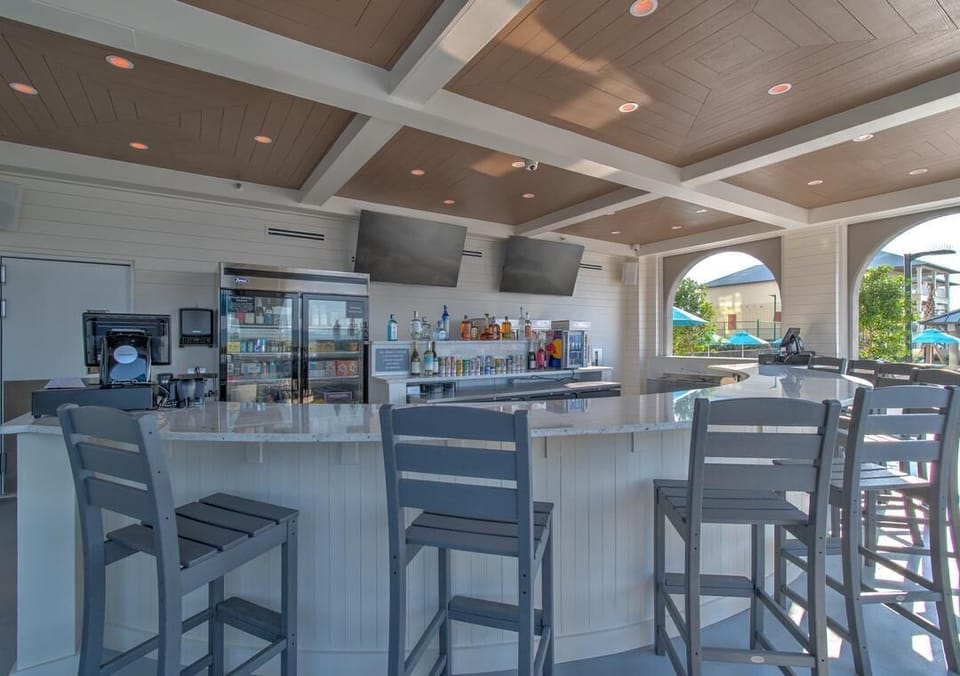 Condo, Multiple Beds (The Oasis at Orange Beach 2411 (Phoen) | Bar (on property)