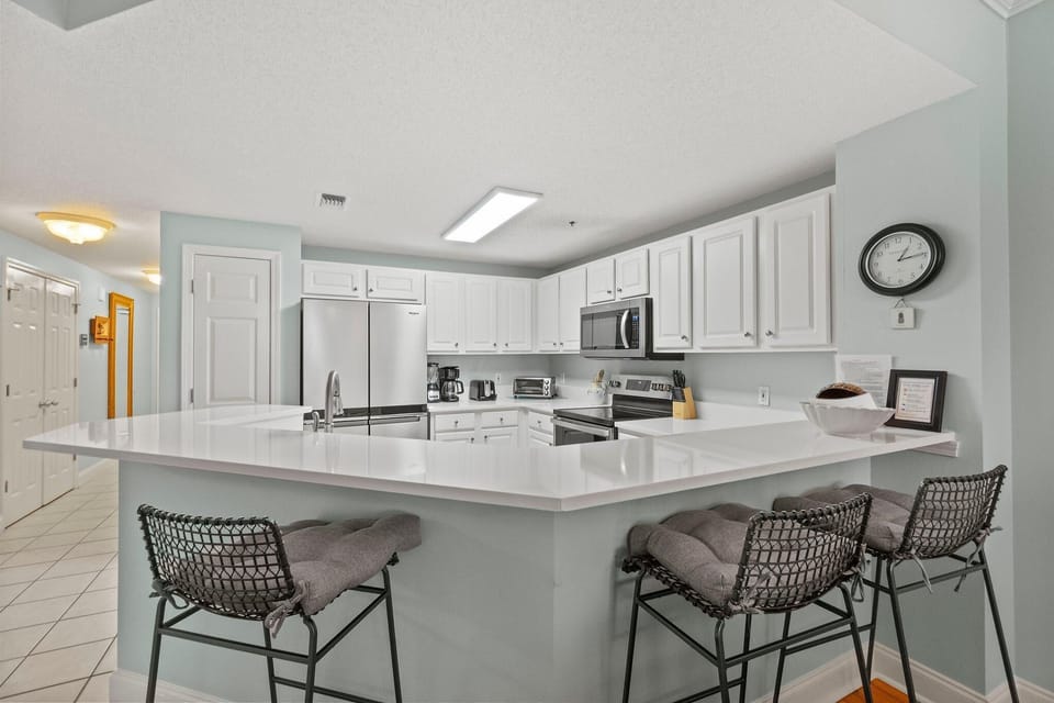 Condo, Multiple Beds (Palacio 1403) | Private kitchen | Oven, toaster, paper towels