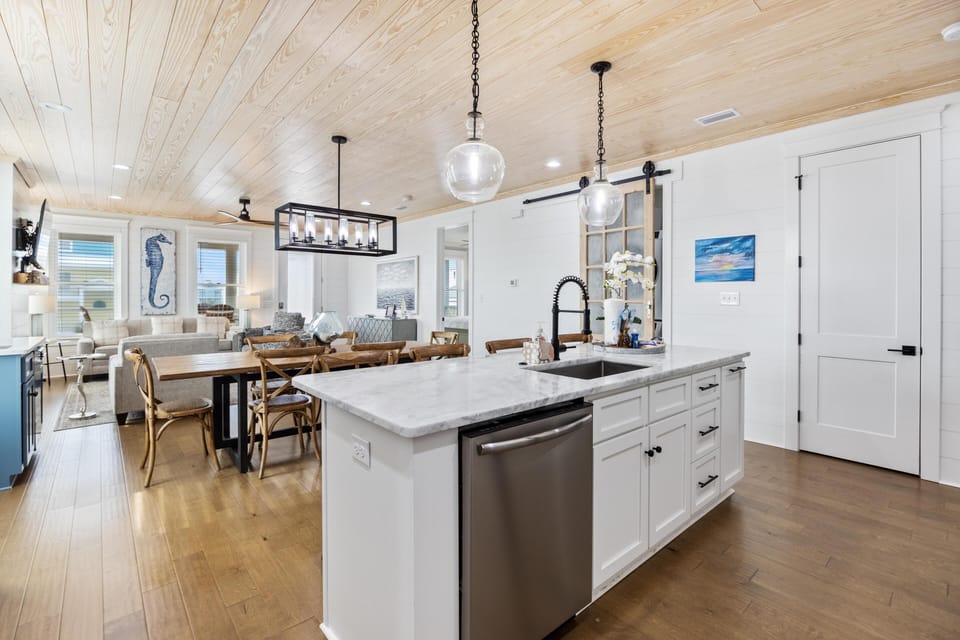 House, Multiple Beds (The Perch) | Private kitchen | Oven, toaster, paper towels