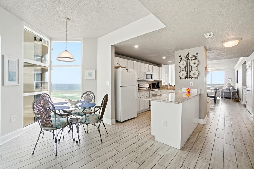 Condo, Multiple Beds (Palacio 801) | Dining