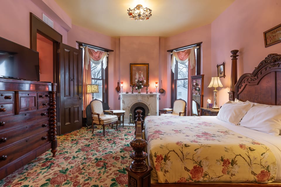 Luxury Single Room | Egyptian cotton sheets, premium bedding, individually decorated