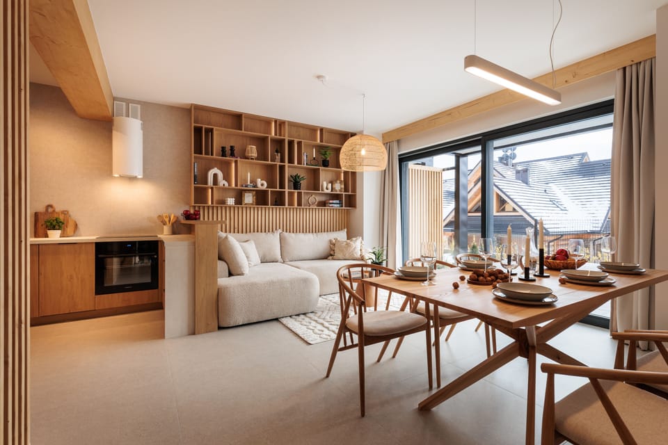 E1. Stylchyn Park - Exclusive Apartment | Living room | 45-inch flat-screen TV with digital channels