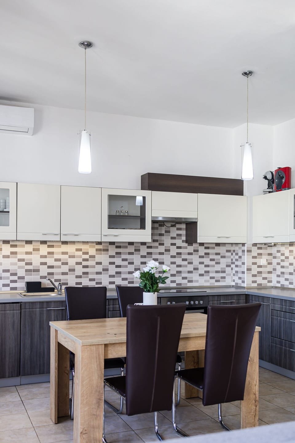 Luxury Apartment | Private kitchen | Full-size fridge, microwave, oven, stovetop