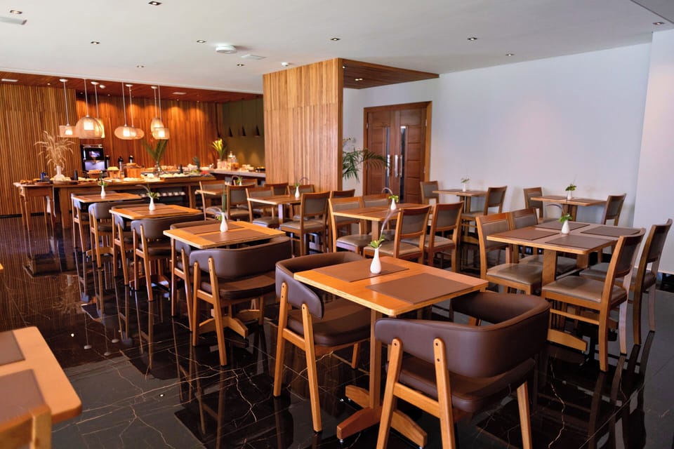 Free daily full breakfast