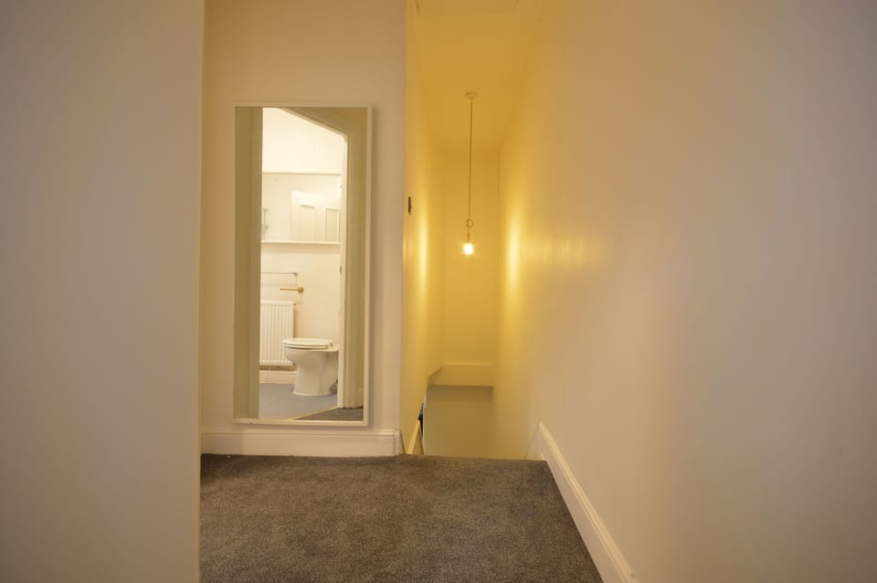 Beautiful Garden Flat near Chelsea Apartment in London
