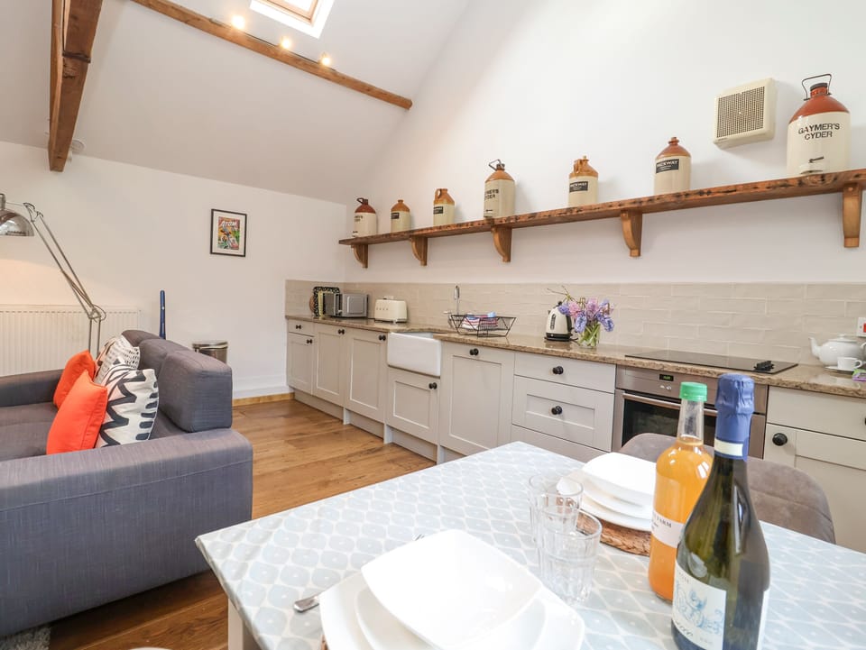 Cottage | Interior