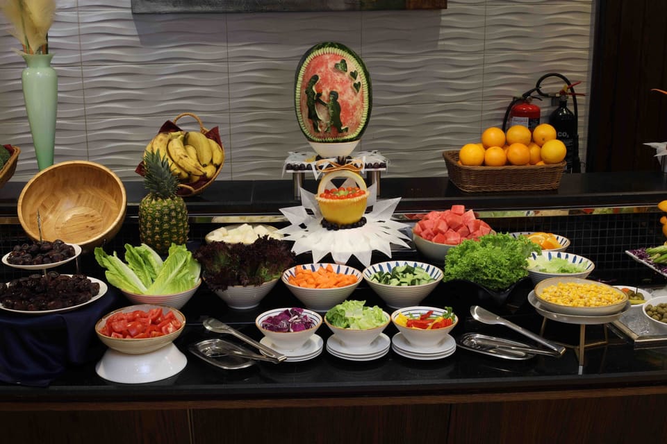 Daily buffet breakfast for a fee
