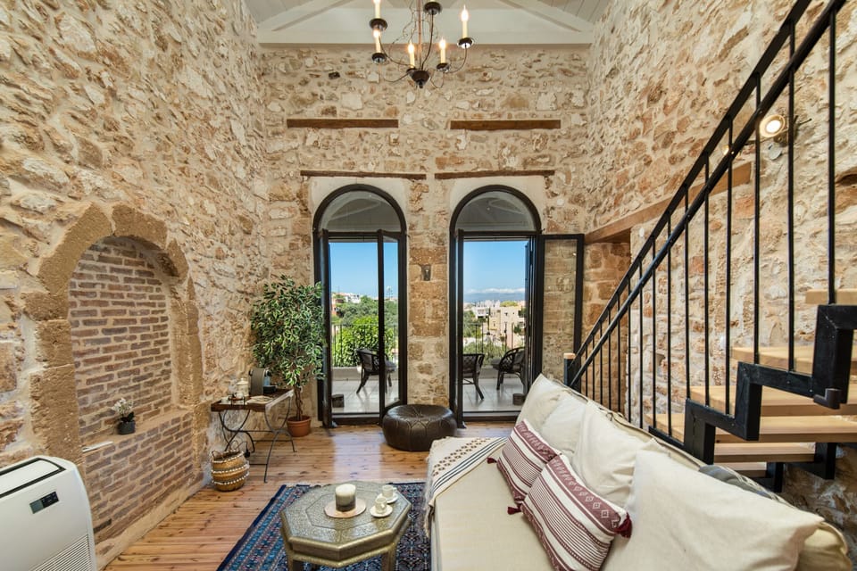 Traditional Townhome | Living area | 49-inch Smart TV with cable channels, fireplace