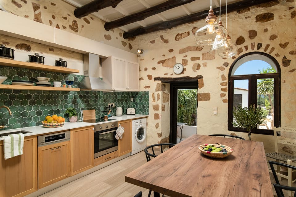 Espresso maker, coffee/tea maker, electric kettle