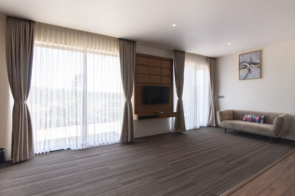 Arabica Suite | Premium bedding, minibar, in-room safe, individually decorated