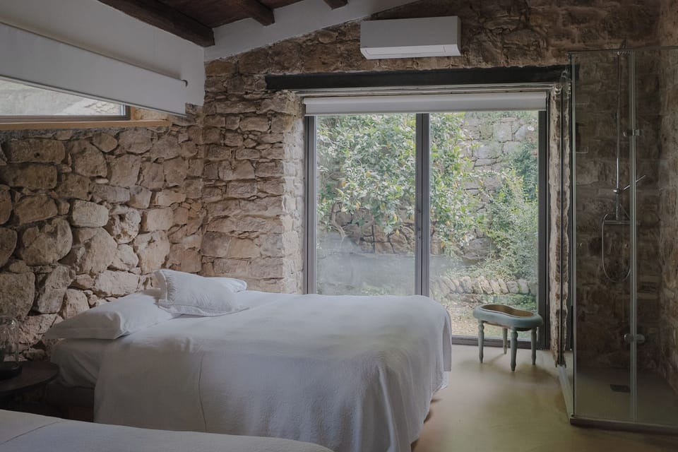 Superior Room | Minibar, individually furnished, free WiFi, bed sheets