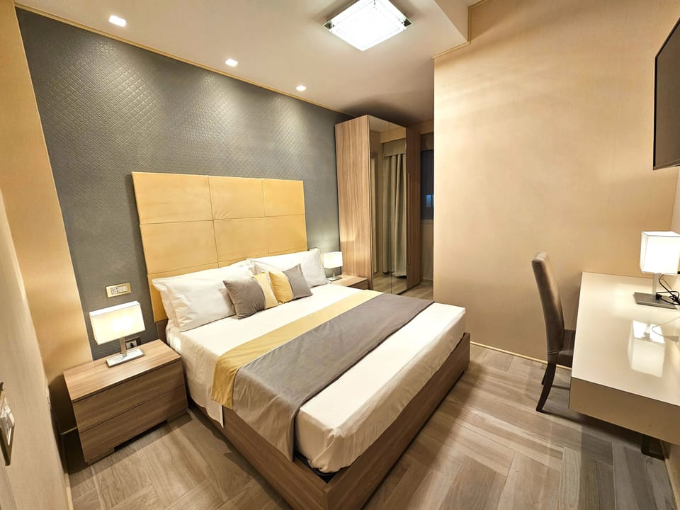 Minibar, in-room safe, blackout drapes, soundproofing
