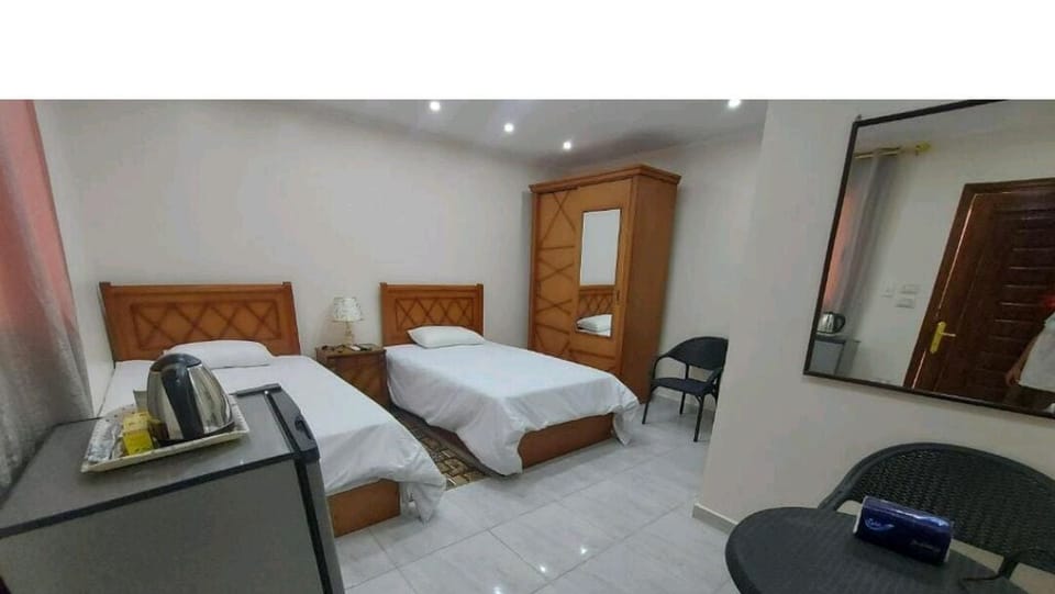 Egyptian cotton sheets, premium bedding, pillowtop beds, in-room safe