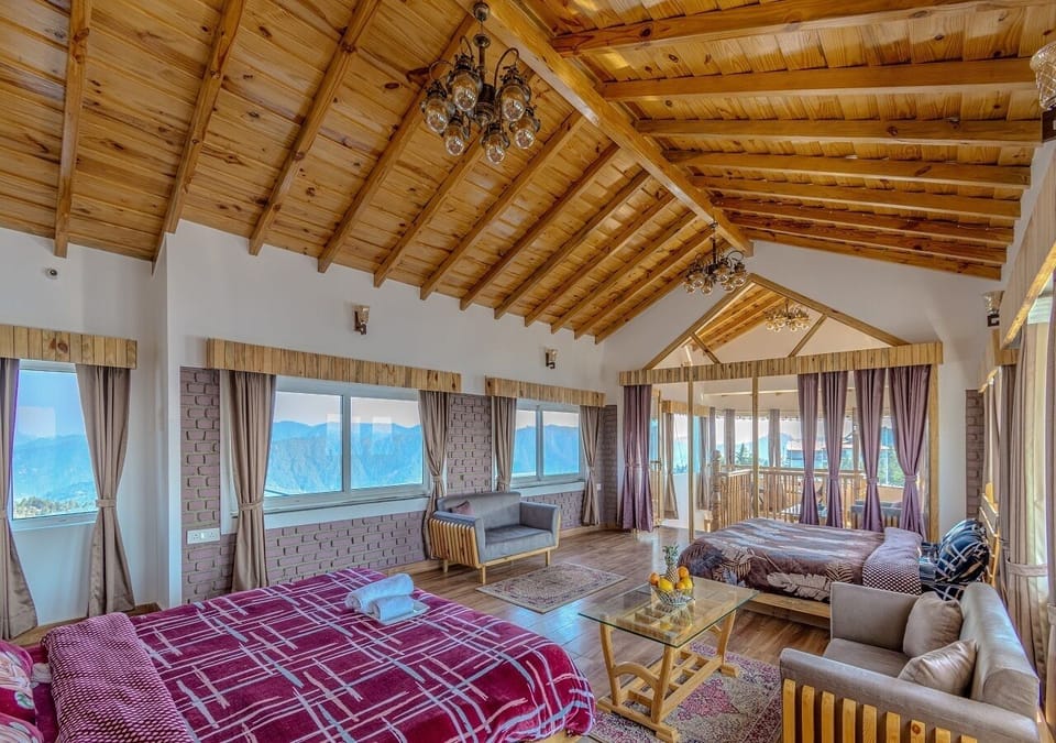 Presidential Suite with Kitchen 360 Degree View | Living area