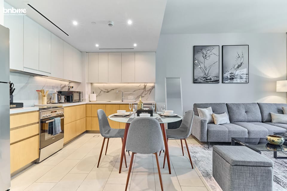 Premium Apartment | Living area | LCD TV, Netflix, streaming services