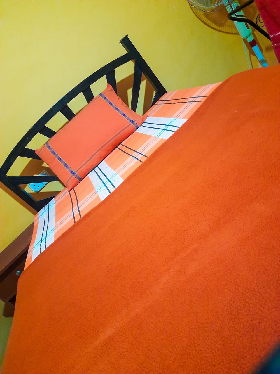 Traditional Room | Iron/ironing board