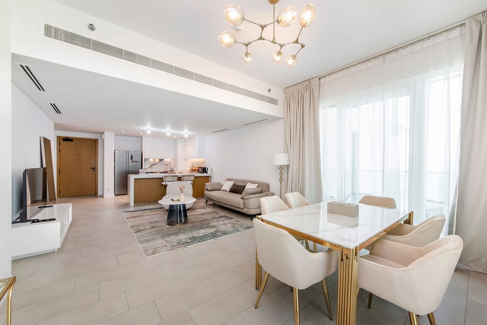Elite Apartment, 2 Bedrooms, Balcony, Sea View | Living room | 50-inch LCD TV with digital channels