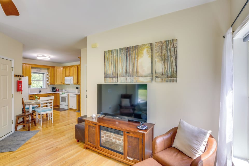 House (2 Bedrooms) | Interior