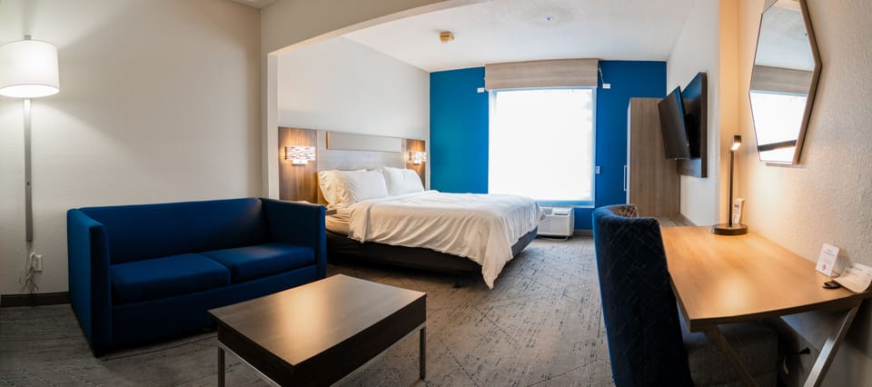 In-room safe, desk, laptop workspace, iron/ironing board