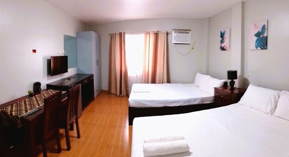 Family Quadruple Room | Free WiFi, bed sheets