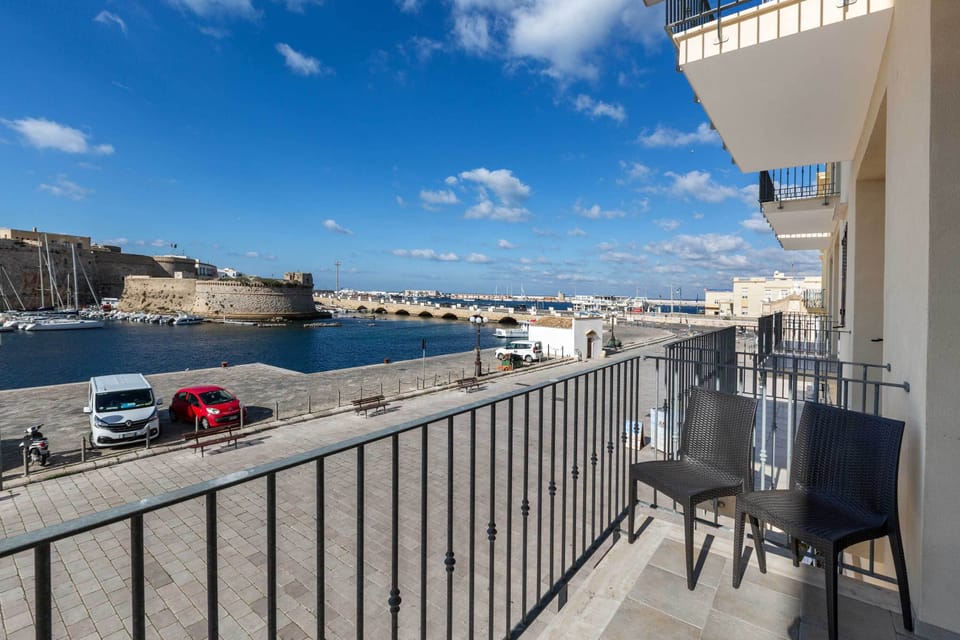 Apartment | Terrace/patio