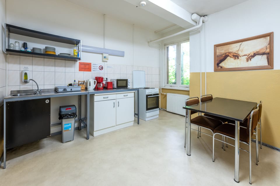 Fridge, microwave