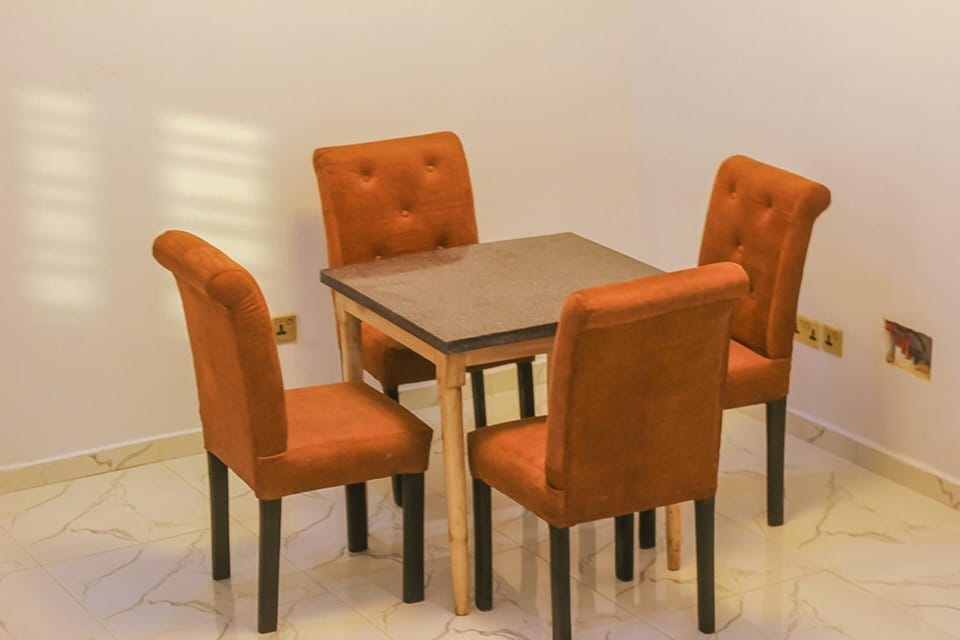 House | Dining