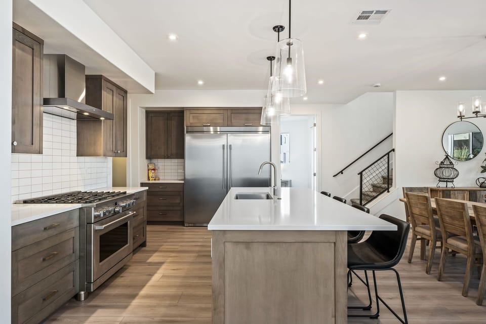 House, 6 Bedrooms | Private kitchen | Fridge, oven, coffee/tea maker, toaster