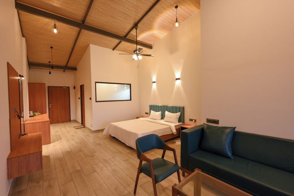 Premium Studio | Individually decorated, individually furnished, laptop workspace