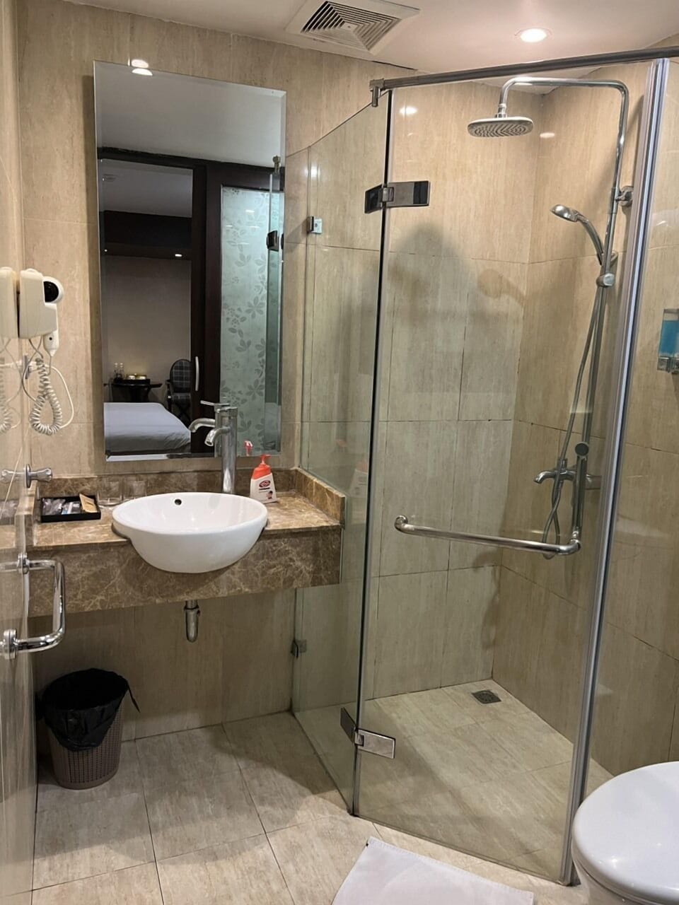 Free toiletries, hair dryer, slippers, bidet