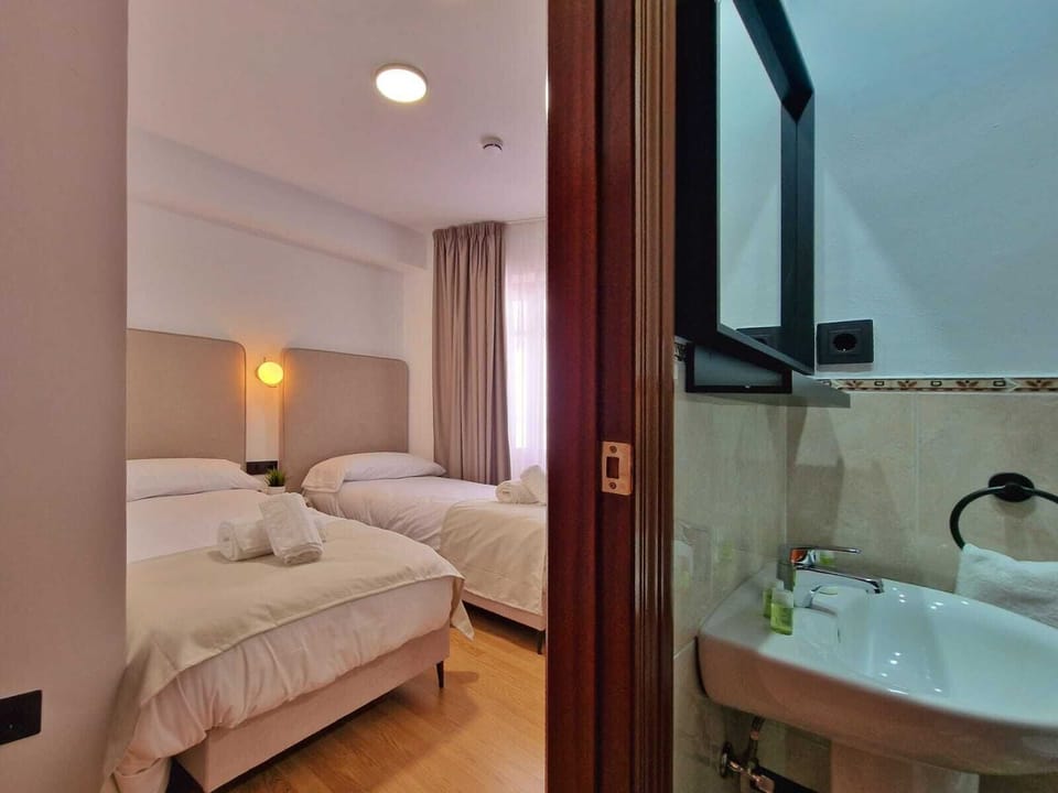 Deluxe Double Room | Egyptian cotton sheets, premium bedding, down comforters