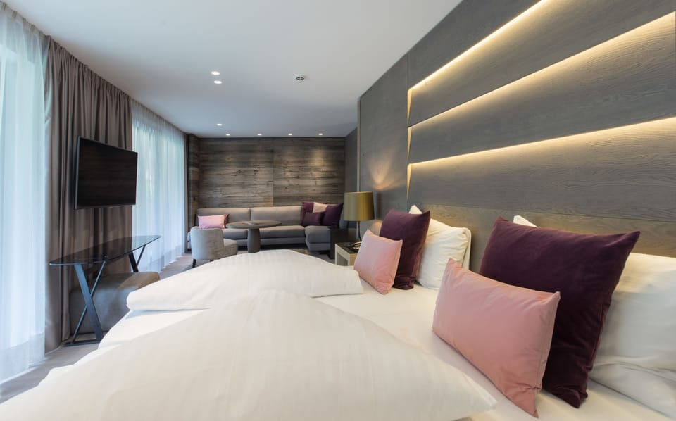 Premier Double Room, Balcony (Relax) | Premium bedding, minibar, in-room safe, soundproofing