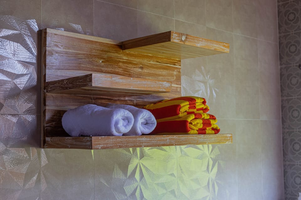 Bathroom amenities