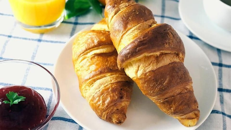 Daily continental breakfast for a fee