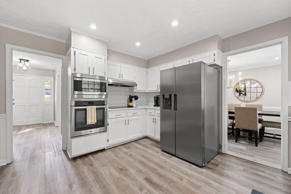 House | Private kitchen | Fridge, stovetop