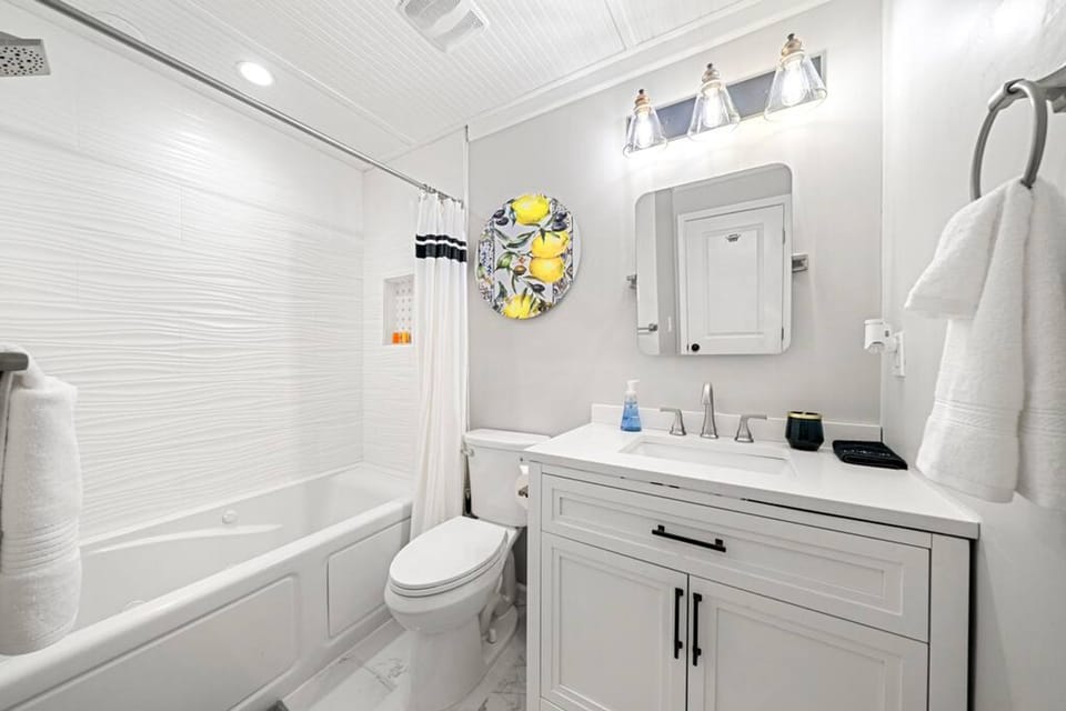 Serene 3BR Home in Historic Downtown Norcross House in Norcross