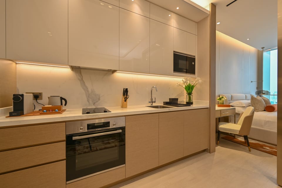Panoramic Suite, 1 King Bed, Bay View | Private kitchenette | Coffee/tea maker