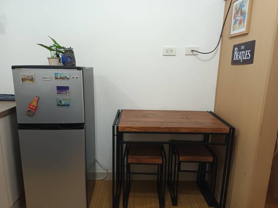 Shared fridge, shared microwave, electric kettle
