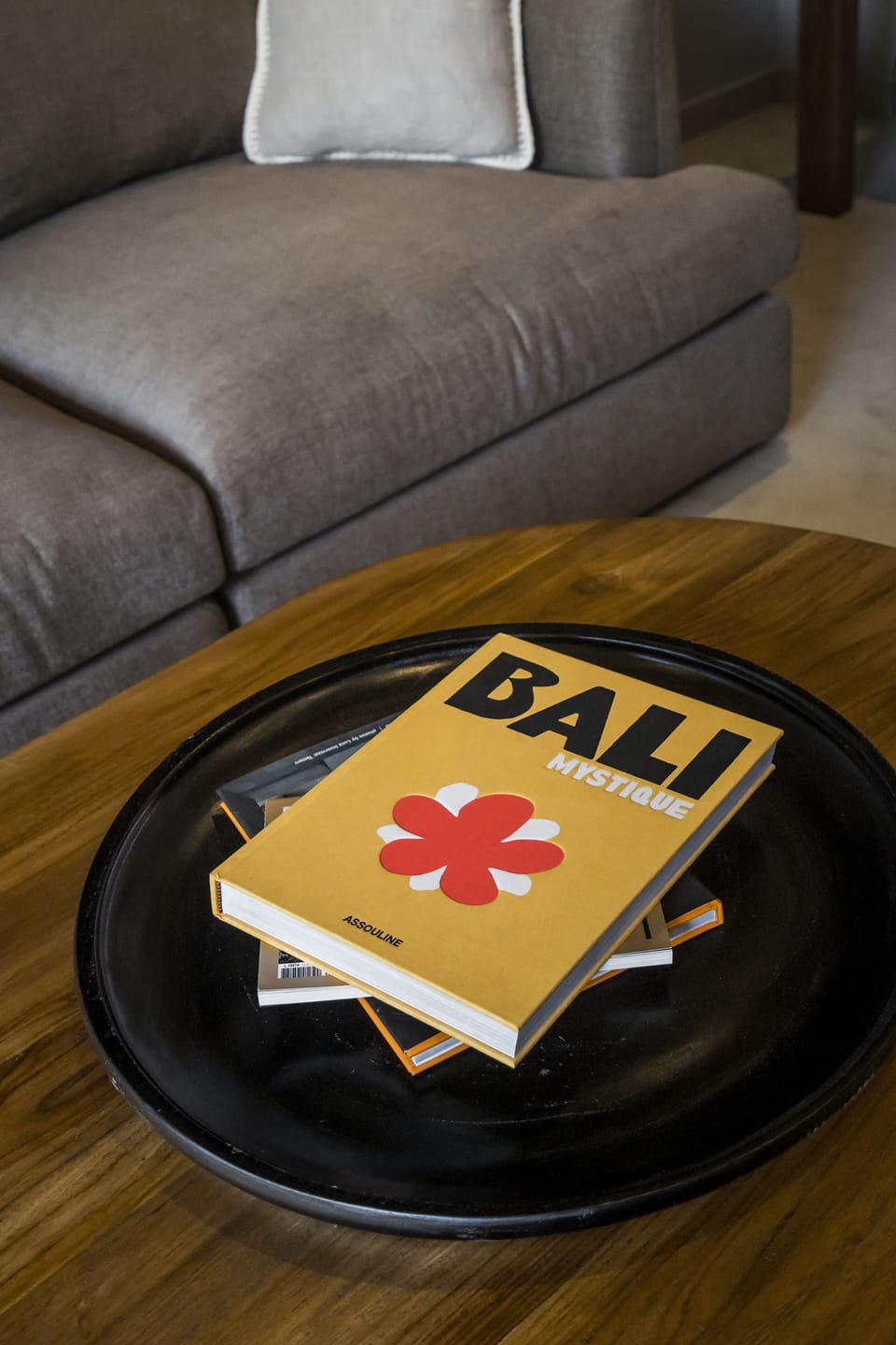 Deluxe Villa, 3 Bedrooms, Bathtub, Pool View | Living area | 32-inch Smart TV with digital channels