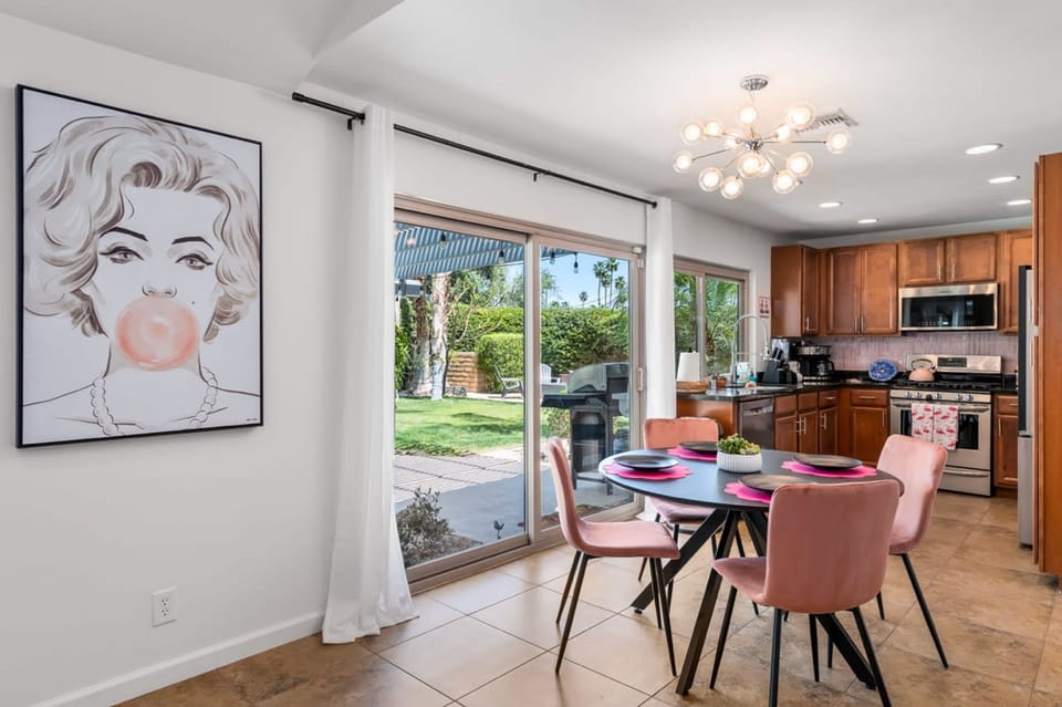 House | 4 bedrooms, high-speed internet