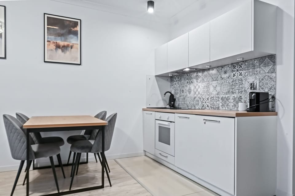 Comfort Studio Suite | Private kitchenette | Fridge, stovetop, espresso maker, coffee/tea maker