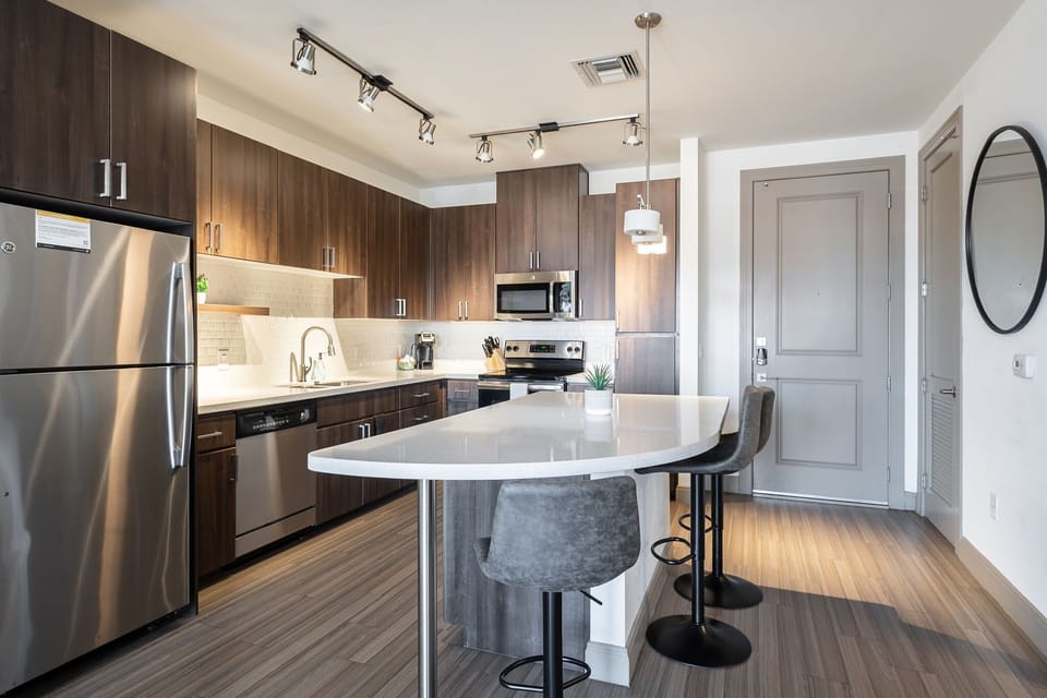 Apartment | Private kitchen | Fridge, microwave, oven, stovetop